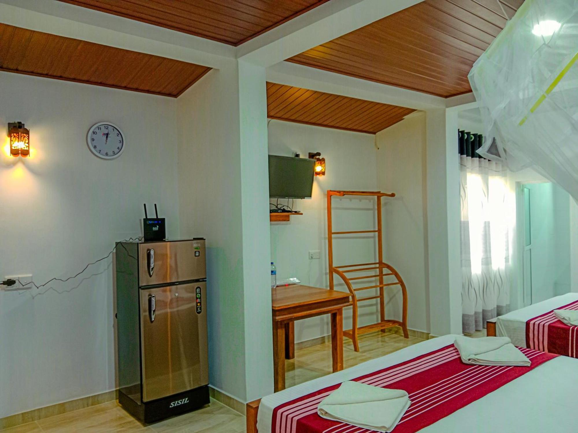 Sigiriya Peacock Homestay Экстерьер фото