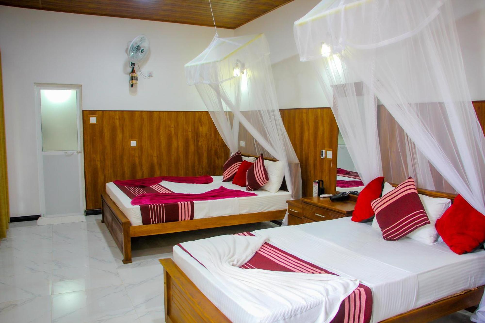Sigiriya Peacock Homestay Экстерьер фото