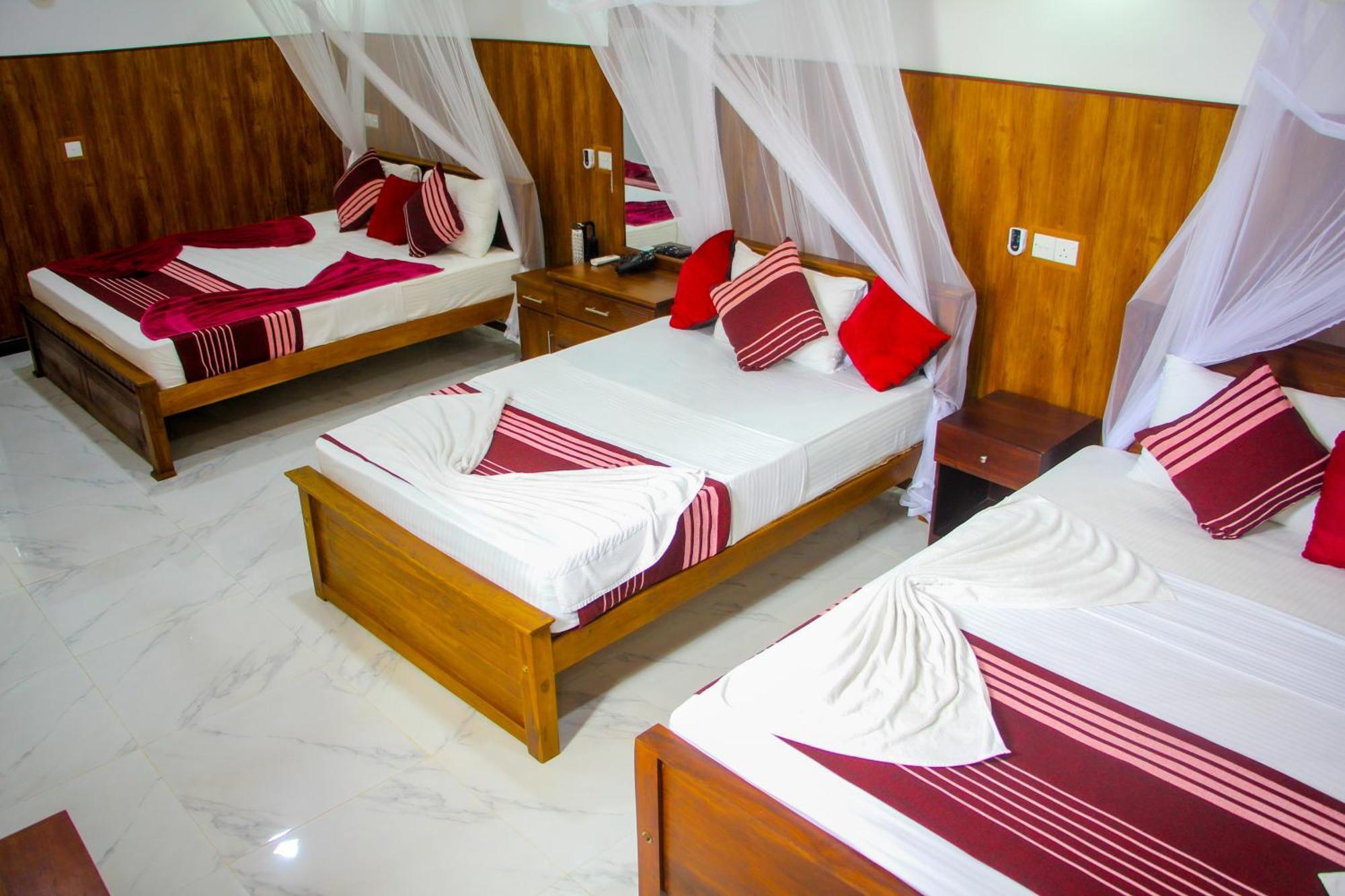 Sigiriya Peacock Homestay Экстерьер фото