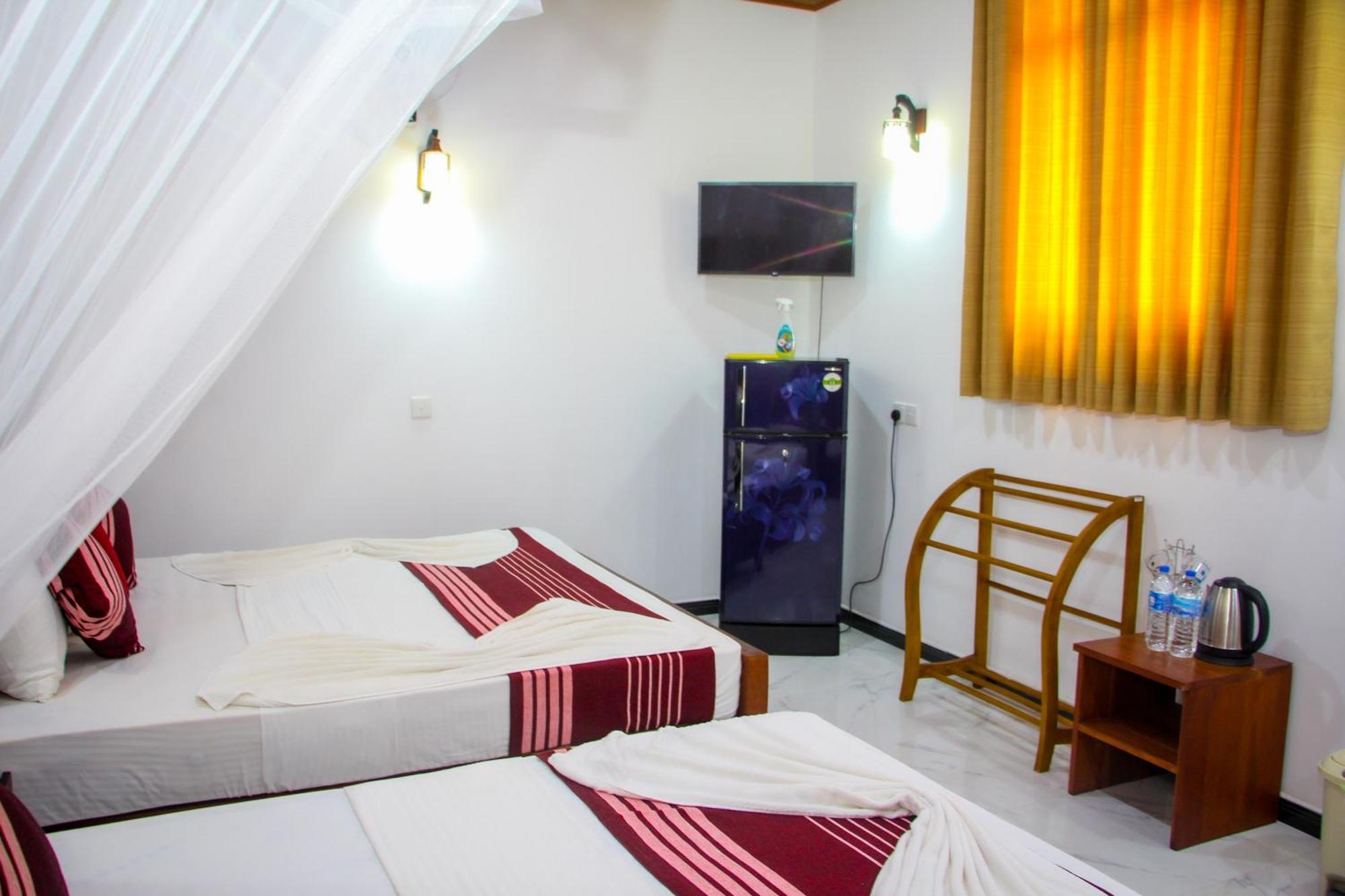 Sigiriya Peacock Homestay Экстерьер фото